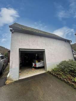 Garage - Doppelhaushälfte in 42857 Remscheid mit 102m² kaufen