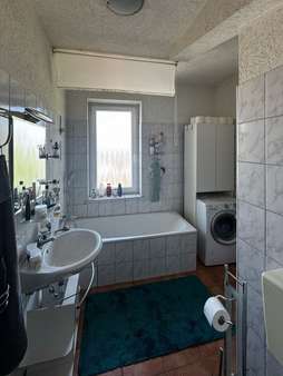 Bad Bad - Etagenwohnung in 42853 Remscheid mit 56m² kaufen