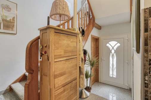 Flur Flur - Einfamilienhaus in 42289 Wuppertal mit 170m² kaufen