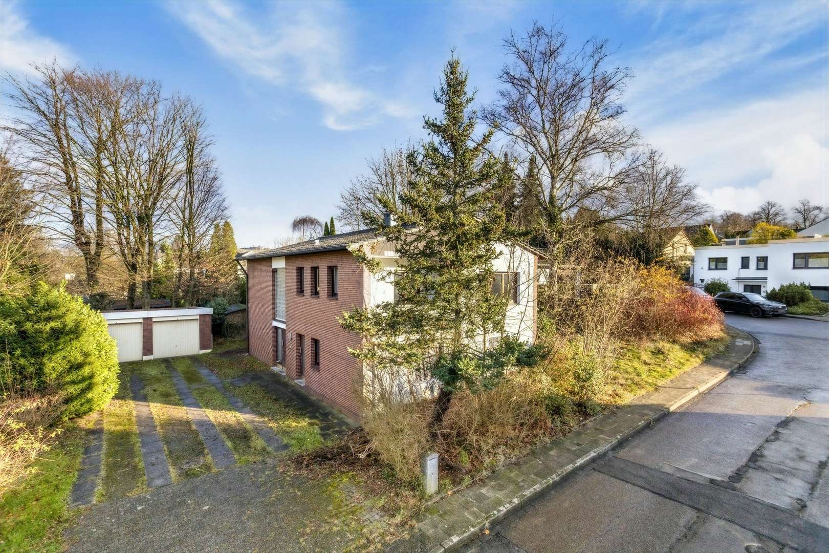 Ansicht Haus und Grundstück Ansicht Haus und Grundstück - Einfamilienhaus in 44869 Bochum mit 269m² kaufen