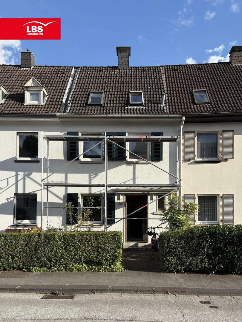 GERÜST STEHT - Reihenmittelhaus in 42283 Wuppertal mit 111m² kaufen