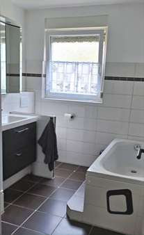 BAD BAD - Etagenwohnung in 42549 Velbert mit 70m² mieten