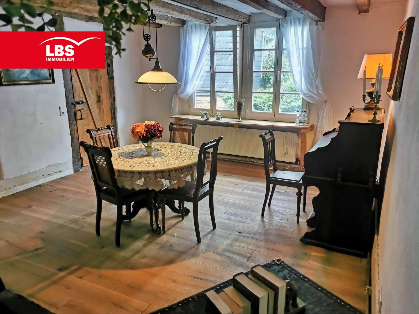 STUDIERZIMMER STUDIERZIMMER - Zweifamilienhaus in 42555 Velbert mit 200m² kaufen