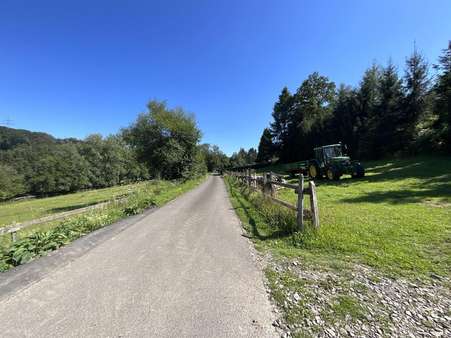 Straße - Grundstück in 58566 Kierspe mit 1032m² kaufen