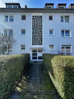 Ideal für Einsteiger: Etagenwohnung mit Balkon