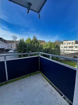 Ideal für Einsteiger: Etagenwohnung mit Balkon