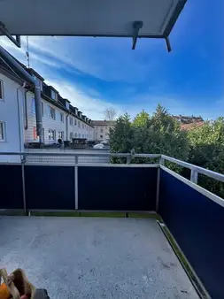 Ideal für Einsteiger: Etagenwohnung mit Balkon