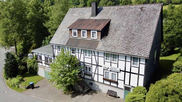 Bauernhaus in 57339 Erndtebrück mit 458m² kaufen