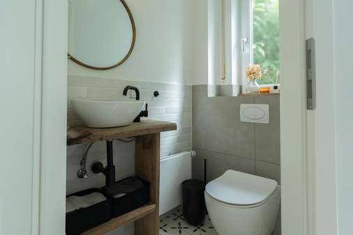 Gäste WC - Doppelhaushälfte in 51147 Köln mit 127m² kaufen