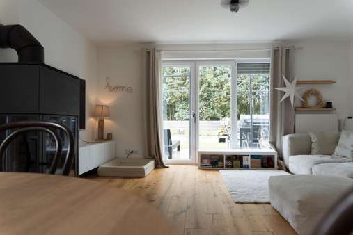 Wohnzimmer - Doppelhaushälfte in 51147 Köln mit 127m² kaufen