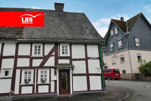 Doppelhaushälfte in 57078 Siegen mit 125m² kaufen
