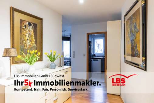 Flur - Erdgeschosswohnung in 76185 Karlsruhe mit 53m² als Kapitalanlage kaufen
