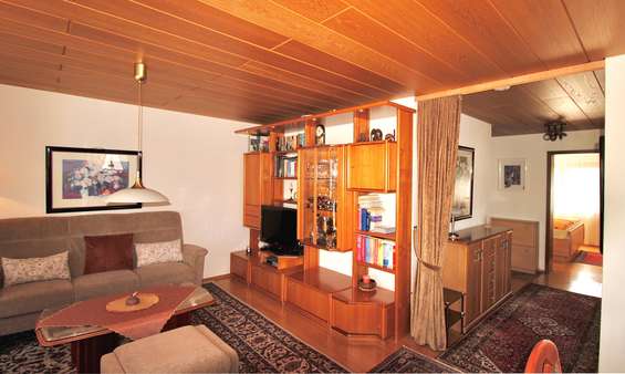 Wohn-und Flurbereich Wohn-und Flurbereich - Etagenwohnung in 74177 Bad Friedrichshall mit 75m² kaufen