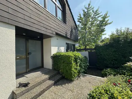 Einfamilienhaus in exklusiver seenaher Lage 