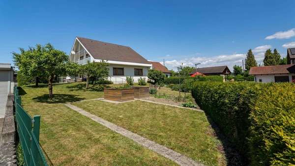 Ansicht Süd Ansicht Süd - Einfamilienhaus in 78259 Mühlhausen-Ehingen mit 161m² kaufen