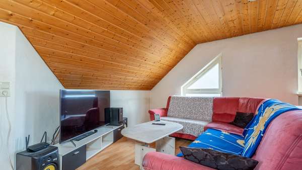 Wohnbereich - Dachgeschosswohnung in 78239 Rielasingen-Worblingen mit 83m² kaufen