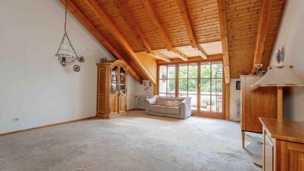 Dachgeschosswohnung in 78224 Singen mit 87m² kaufen