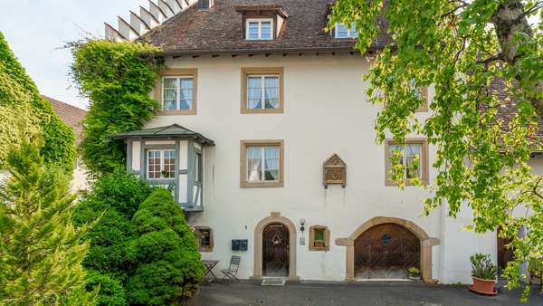 Ansicht Ansicht - Zweifamilienhaus in 78250 Tengen mit 370m² kaufen