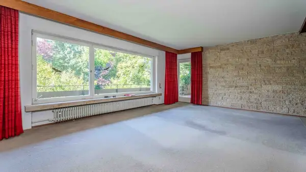 Raum für Visionen: Einfamilienhaus mit Einliegerwohnung in begehrter Lage