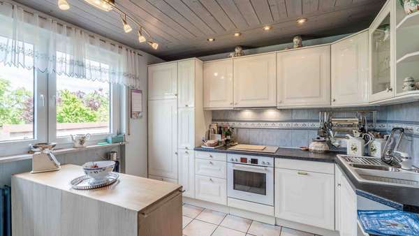 Küche - Einfamilienhaus in 78247 Hilzingen mit 165m² kaufen