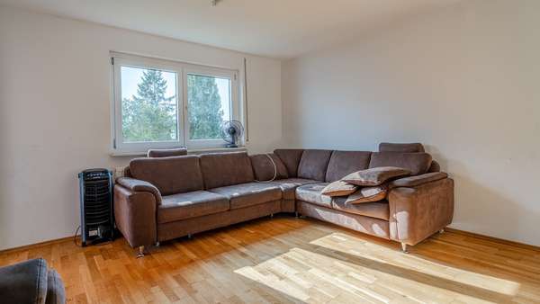 Wohnzimmer Wohnzimmer - Etagenwohnung in 78224 Singen mit 76m² kaufen