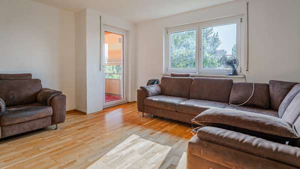Wohnzimmer Wohnzimmer - Etagenwohnung in 78224 Singen mit 76m² kaufen
