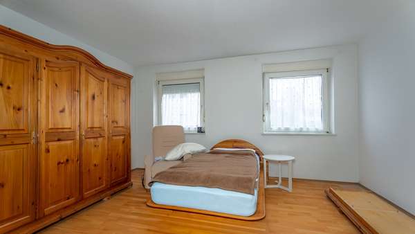 Schlafzimmer Schlafzimmer - Erdgeschosswohnung in 78315 Radolfzell mit 74m² kaufen