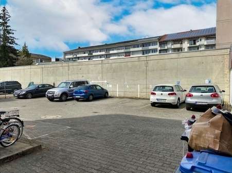 Aussenstellplatz - Etagenwohnung in 78224 Singen mit 89m² kaufen