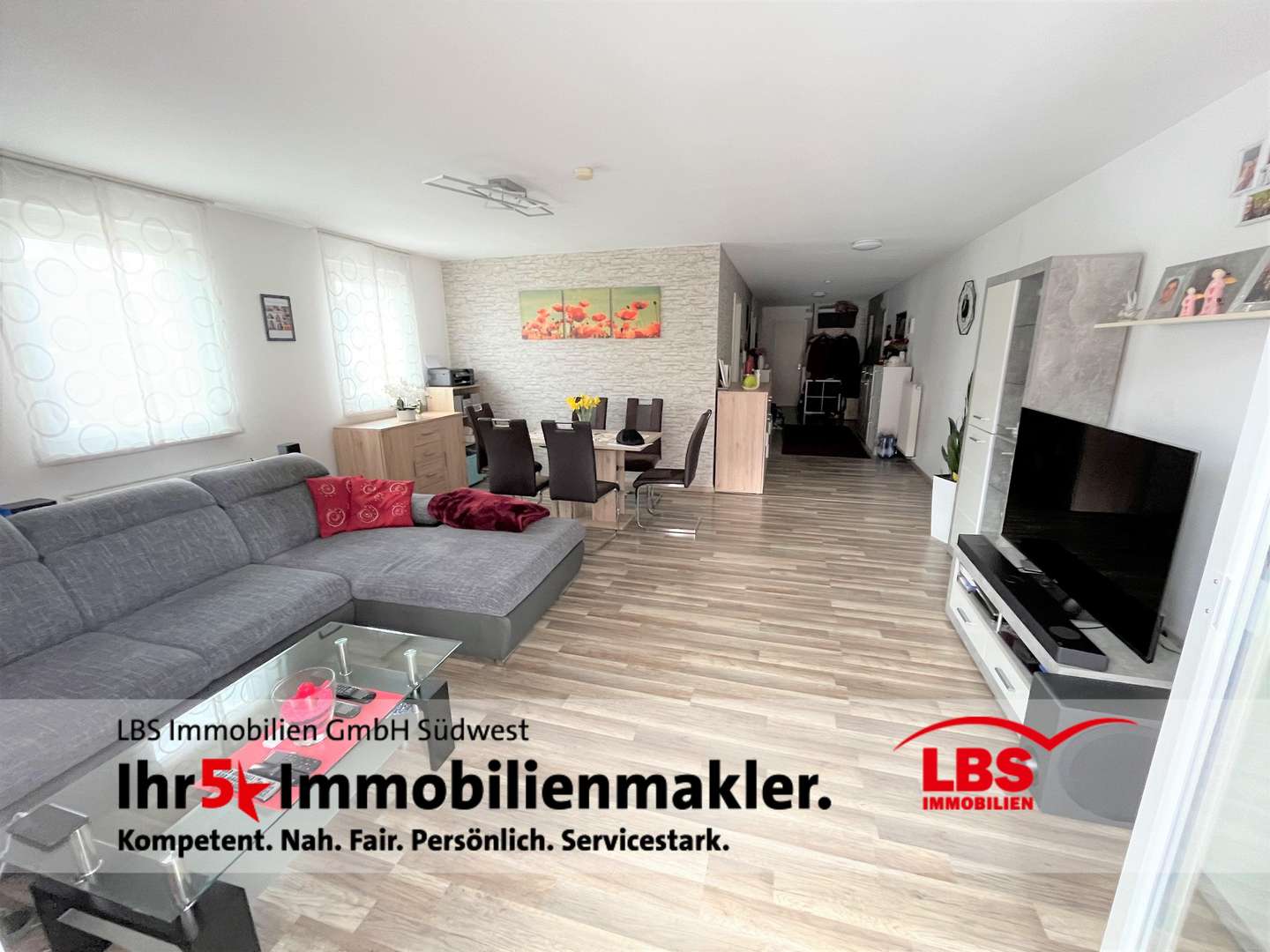 Großer heller Wohn-/Essbereich - Etagenwohnung in 73235 Weilheim mit 88m² kaufen