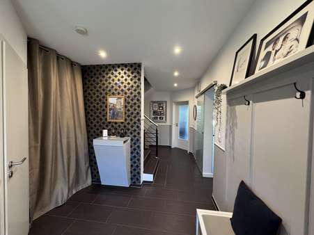 Flur Flur - Doppelhaushälfte in 33332 Gütersloh mit 139m² kaufen