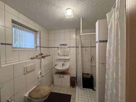 Badezimmer - Etagenwohnung in 32584 Löhne mit 60m² kaufen