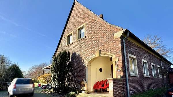 Schule Eingangsbereich Schule Eingangsbereich - Haus in 48607 Ochtrup mit 260m² kaufen