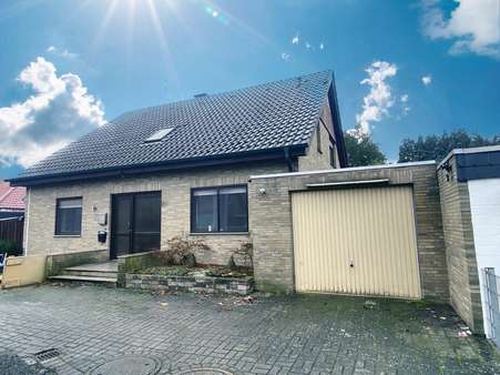 Frontansicht - Einfamilienhaus in 48268 Greven mit 146m² günstig kaufen