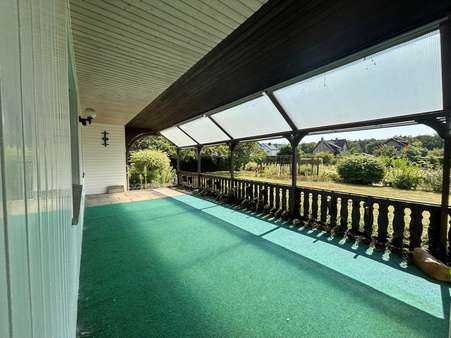überdachte Terrasse überdachte Terrasse - Einfamilienhaus in 32832 Augustdorf mit 196m² kaufen