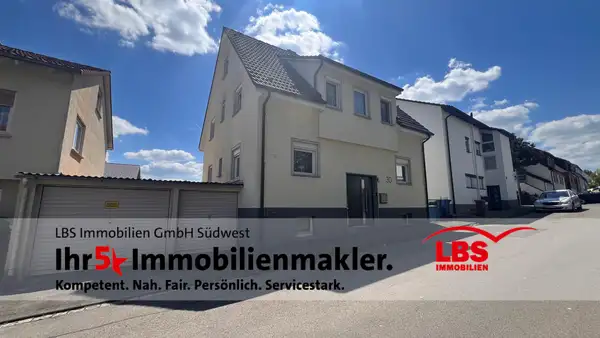 2-Familien-Wohnhaus mit Garagen im Tuttlinger Norden
