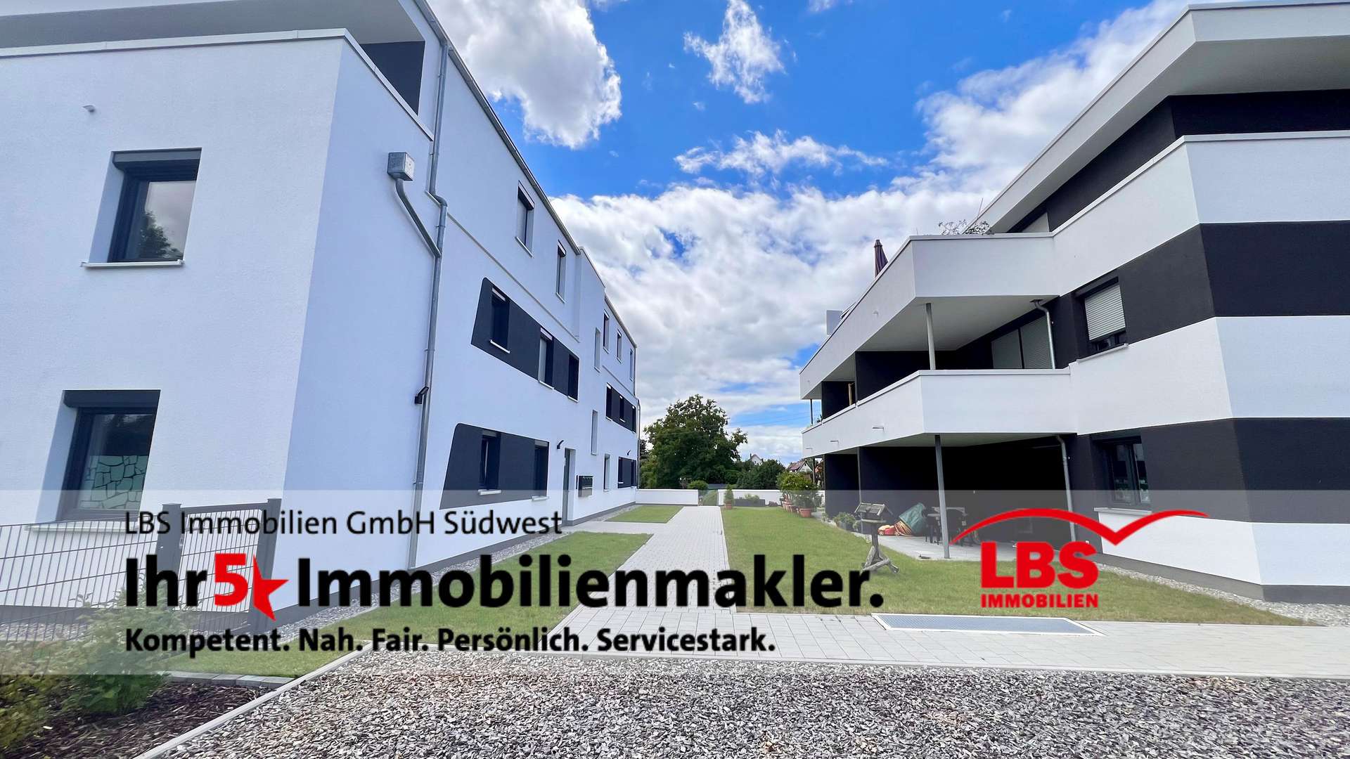 Innenhof Wohnanlage - Penthouse-Wohnung in 78609 Tuningen mit 104m² kaufen