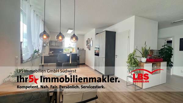 Küche inkl. Einbauküche / Essbereich - Penthouse-Wohnung in 78609 Tuningen mit 104m² kaufen