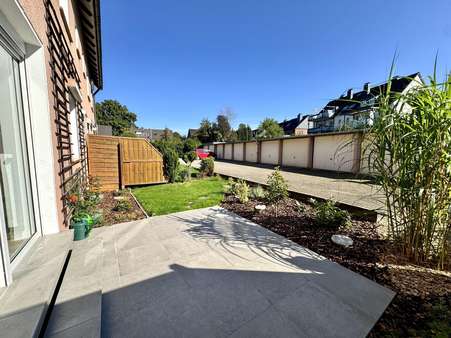 Terrasse und Gartenanteil Terrasse und Gartenanteil - Erdgeschosswohnung in 45525 Hattingen mit 59m² kaufen