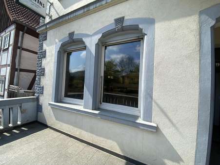 Terrasse vor dem Haus - Mehrfamilienhaus in 34431 Marsberg mit 180m² kaufen