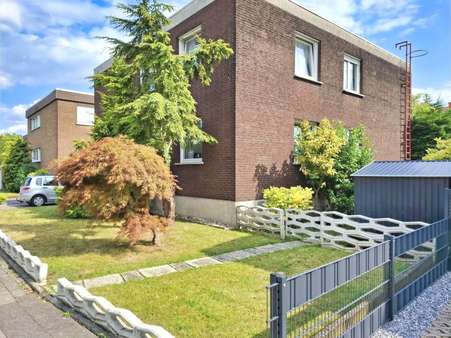 Vorgarten - Zweifamilienhaus in 59557 Lippstadt mit 188m² kaufen