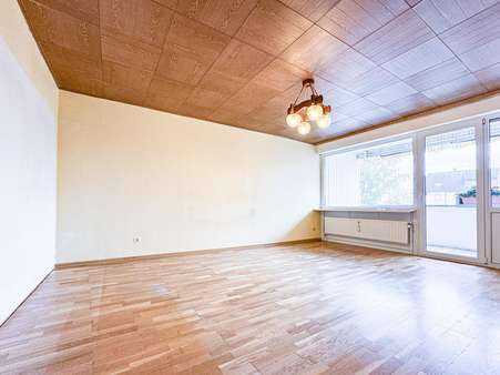 Wohnzimmer - Etagenwohnung in 59555 Lippstadt mit 89m² kaufen