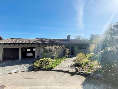 Die Hausansicht - Einfamilienhaus in 79650 Schopfheim mit 225m² kaufen