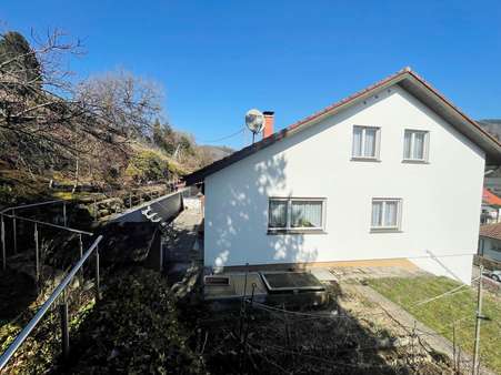Die Hausansicht vom Garten - Einfamilienhaus in 79686 Hasel mit 212m² kaufen