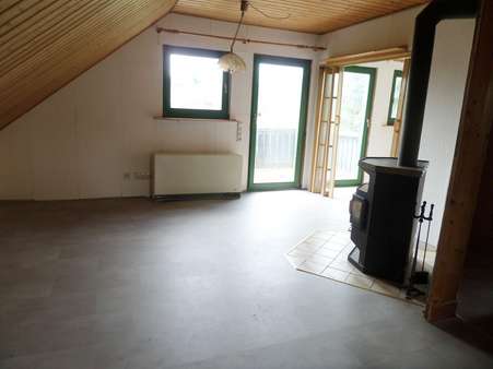 Wohnzimmer DG mit Schwedenofen Wohnzimmer DG mit Schwedenofen - Zweifamilienhaus in 79682 Todtmoos mit 132m² kaufen