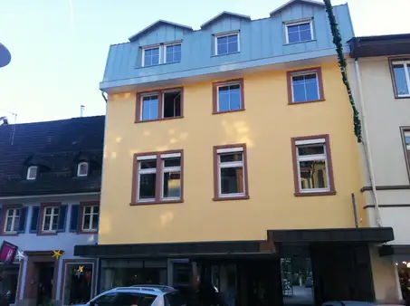 Kernsaniertes Wohn- und Geschäftshaus in der Innenstadt