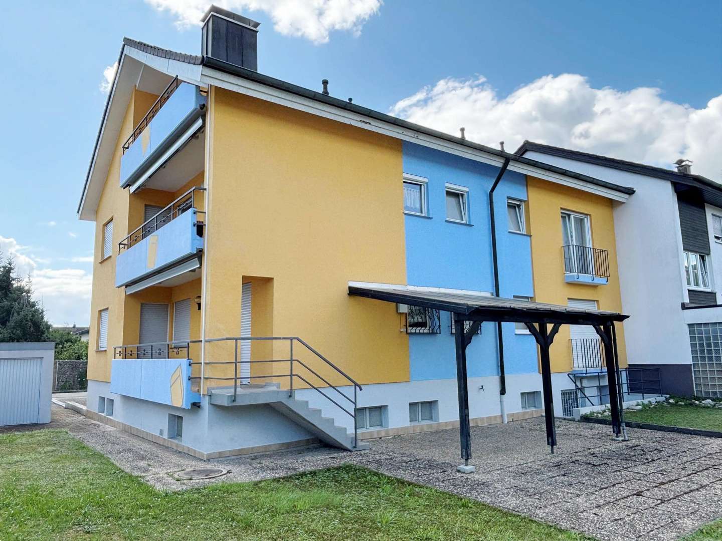 Hausansicht vom Garten Hausansicht vom Garten - Mehrfamilienhaus in 79650 Schopfheim mit 237m² kaufen