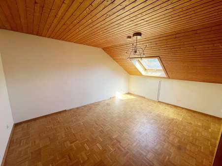 Das Wohnzimmer  - Dachgeschosswohnung in 79686 Hasel mit 53m² kaufen