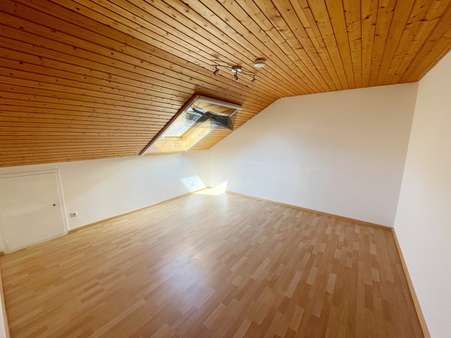 Das Schlafzimmer  - Dachgeschosswohnung in 79686 Hasel mit 53m² kaufen