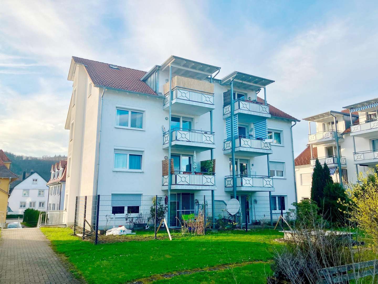 Die Hausansicht - Dachgeschosswohnung in 79650 Schopfheim mit 74m² kaufen