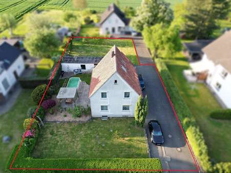 Grundstücksumfang - Einfamilienhaus in 32107 Bad Salzuflen mit 143m² kaufen